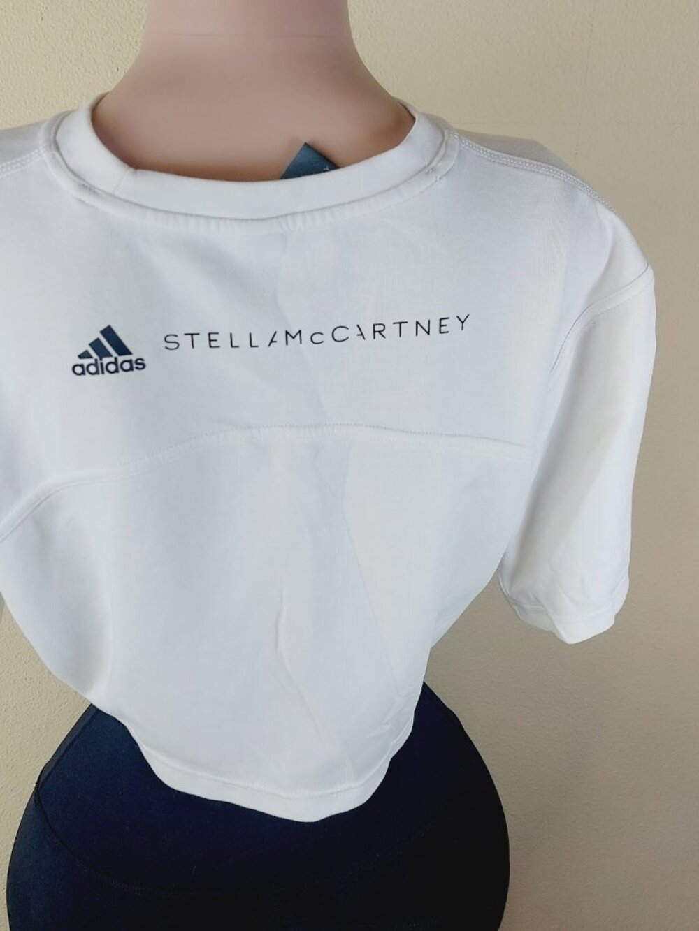 Adidas Women's White Stella McCartney Boxy Cut Casual Crop Top Size M - Picture 3 of 11